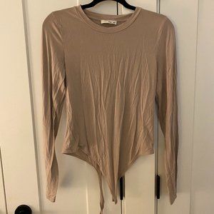 Aritzia Wilfred Free Somer Light Mauve/Taupe Long Sleeve Bodysuit